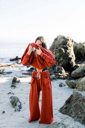 PANT LUCA - LEHUA RED