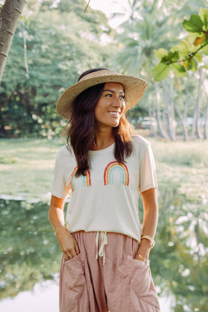 TEE RAINBOWS - COCONUT