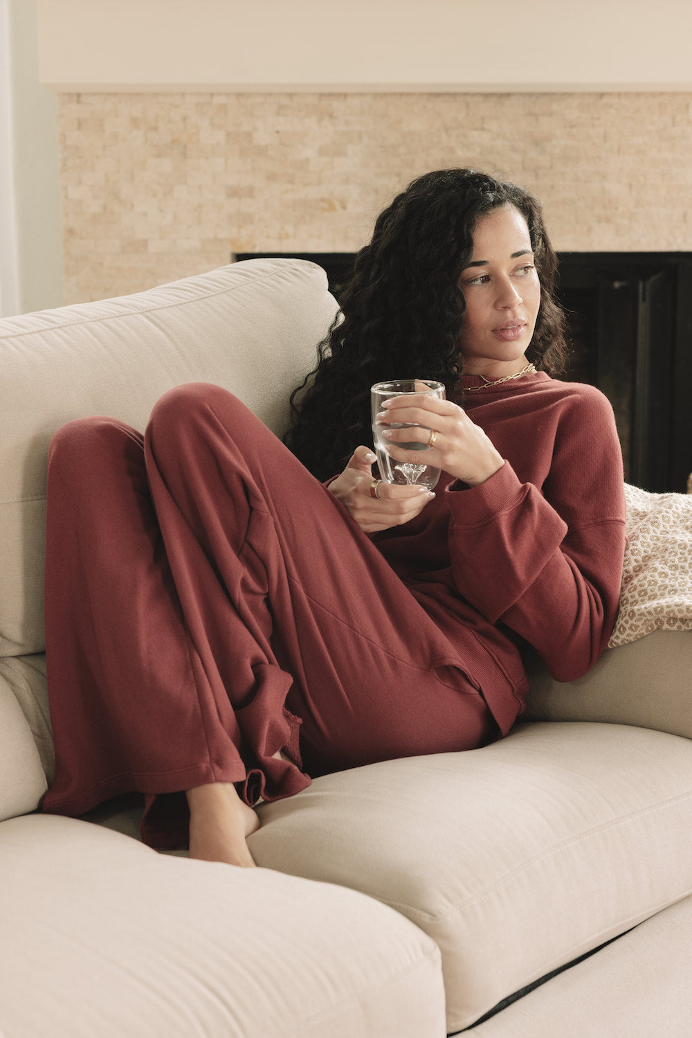 EVERYDAY OVERSIZED SWEATER - CRIMSON RED