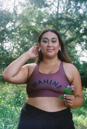 LEHUA LOLE X DOLKII - WAHINE SPORTS BRA - ANTHURIUM