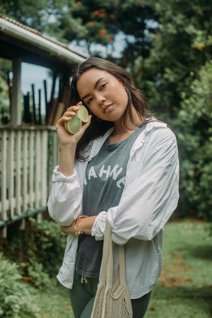 TEE WAHINE - STONE WASHED GREY