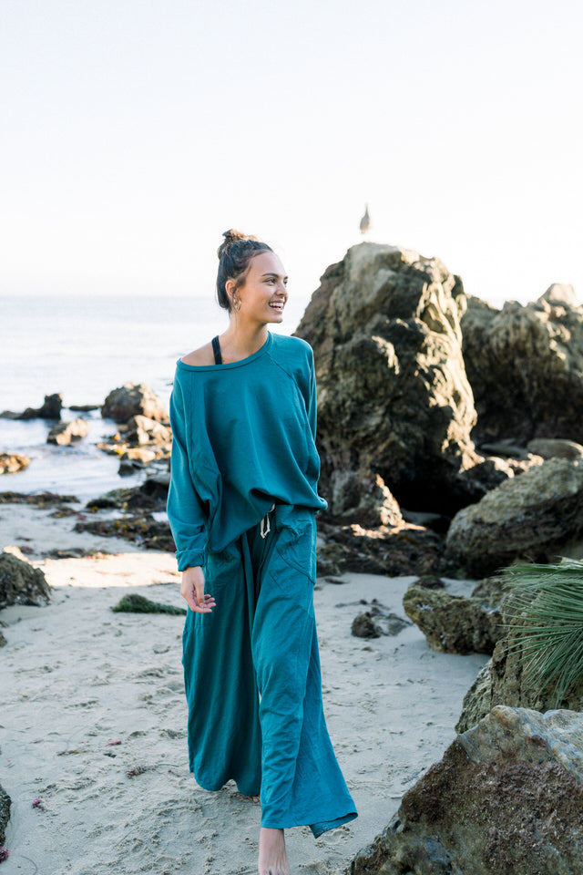 OVERSIZED BASIC SWEATER - BLUE HAWAI&#39;I