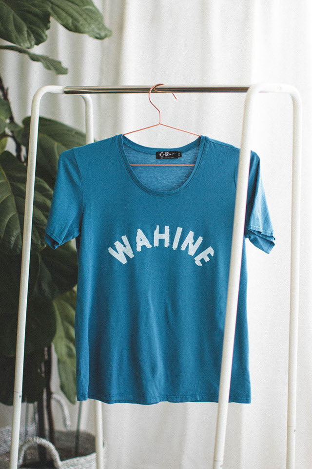 TEE WAHINE - MORNING GLASS BLUE