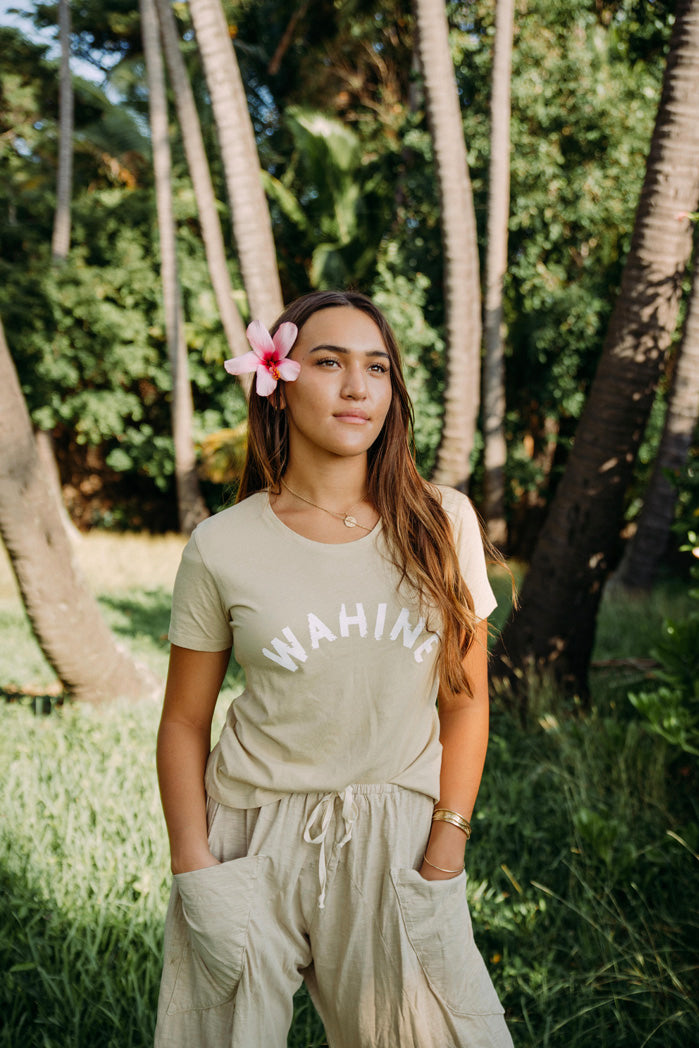 TEE WAHINE - SAND